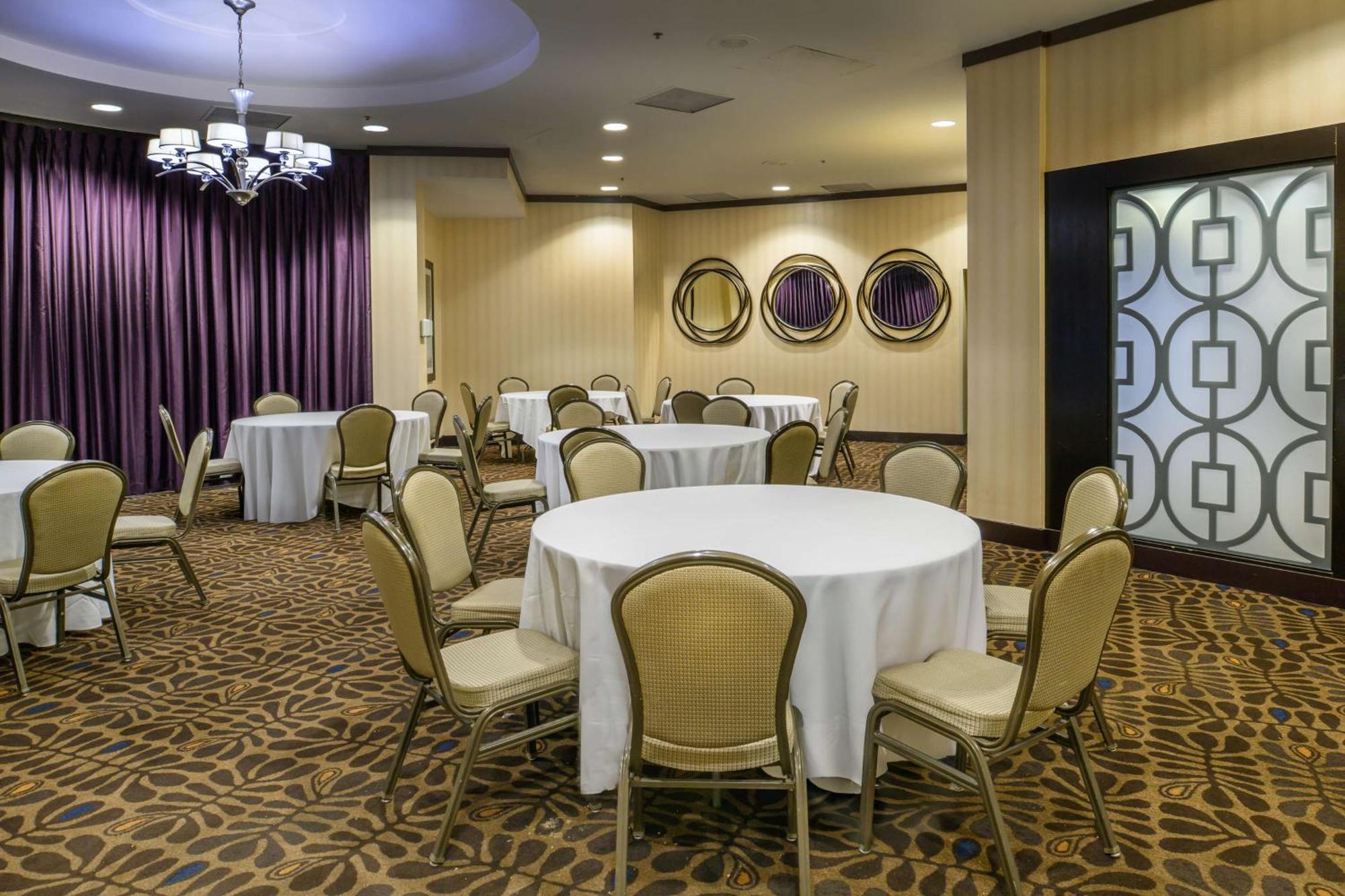 Embassy Suites By Hilton St Louis Airport Bridgeton Ngoại thất bức ảnh