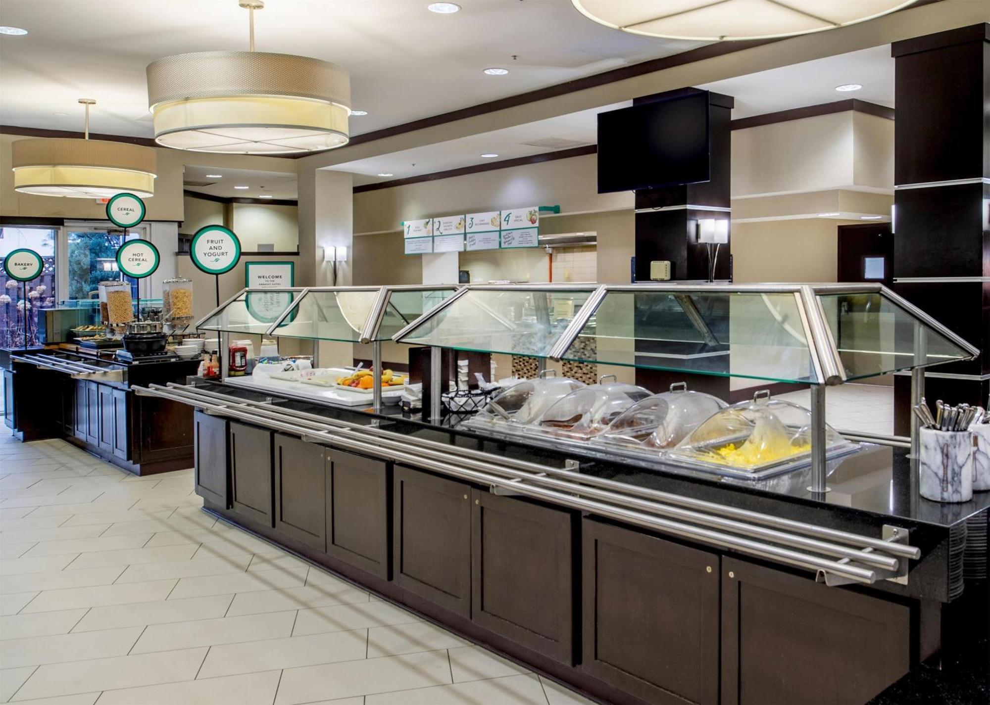 Embassy Suites By Hilton St Louis Airport Bridgeton Ngoại thất bức ảnh